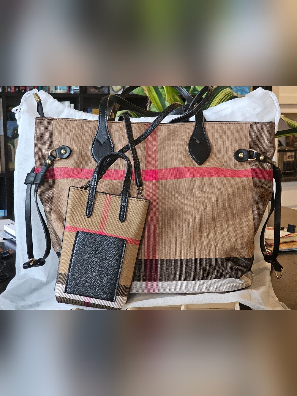 Classic Plaid Tote Bag with Phone Pouch - Brown/Red